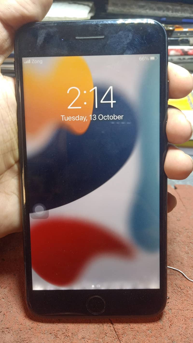 Apple iPhone 7 Plus 2