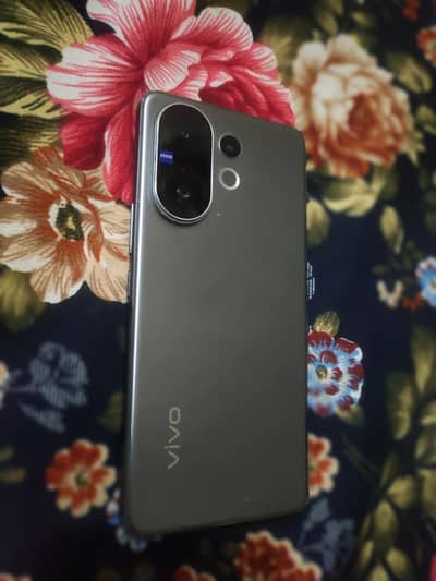 Vivo V60