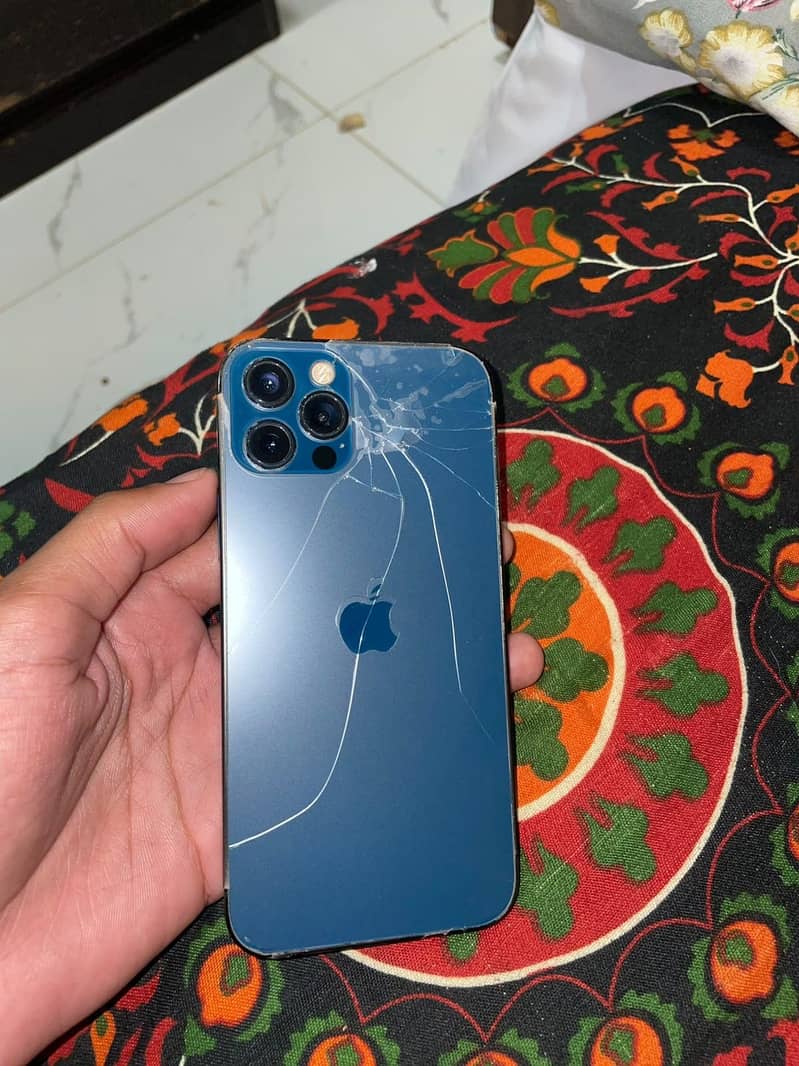 Apple iPhone 12 Pro 1