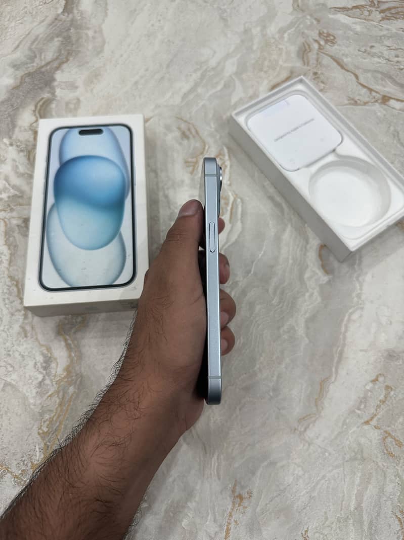 Apple iPhone 15 3