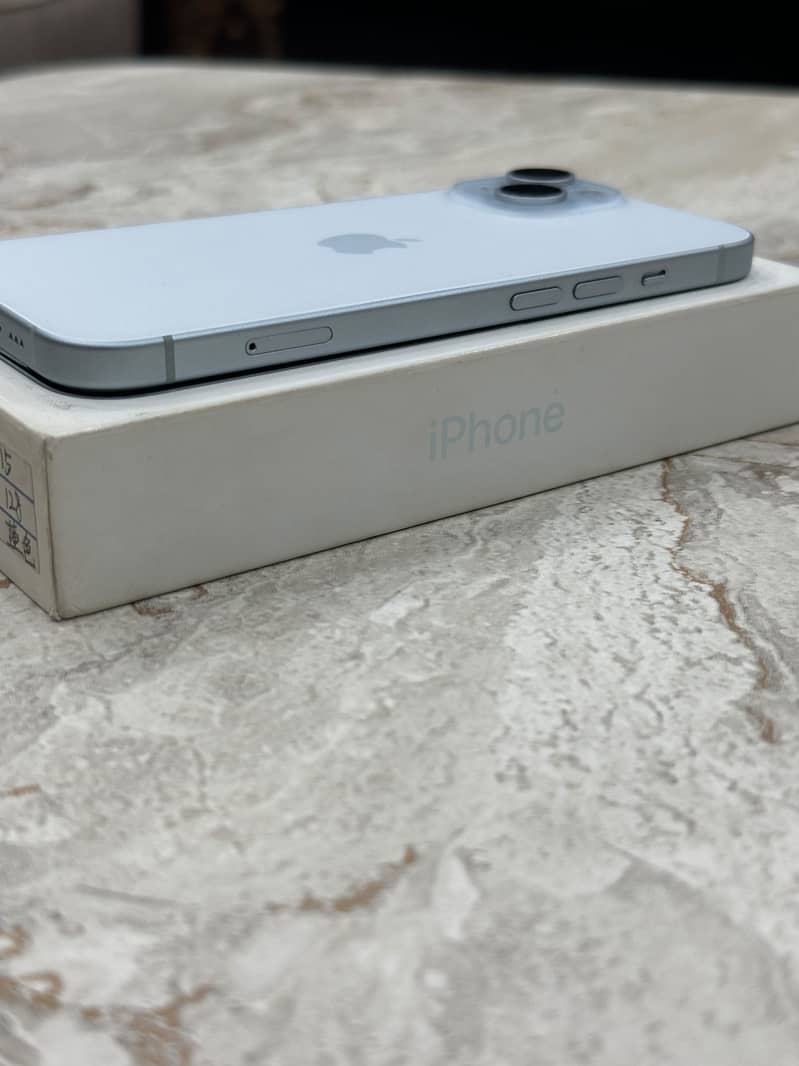 Apple iPhone 15 6