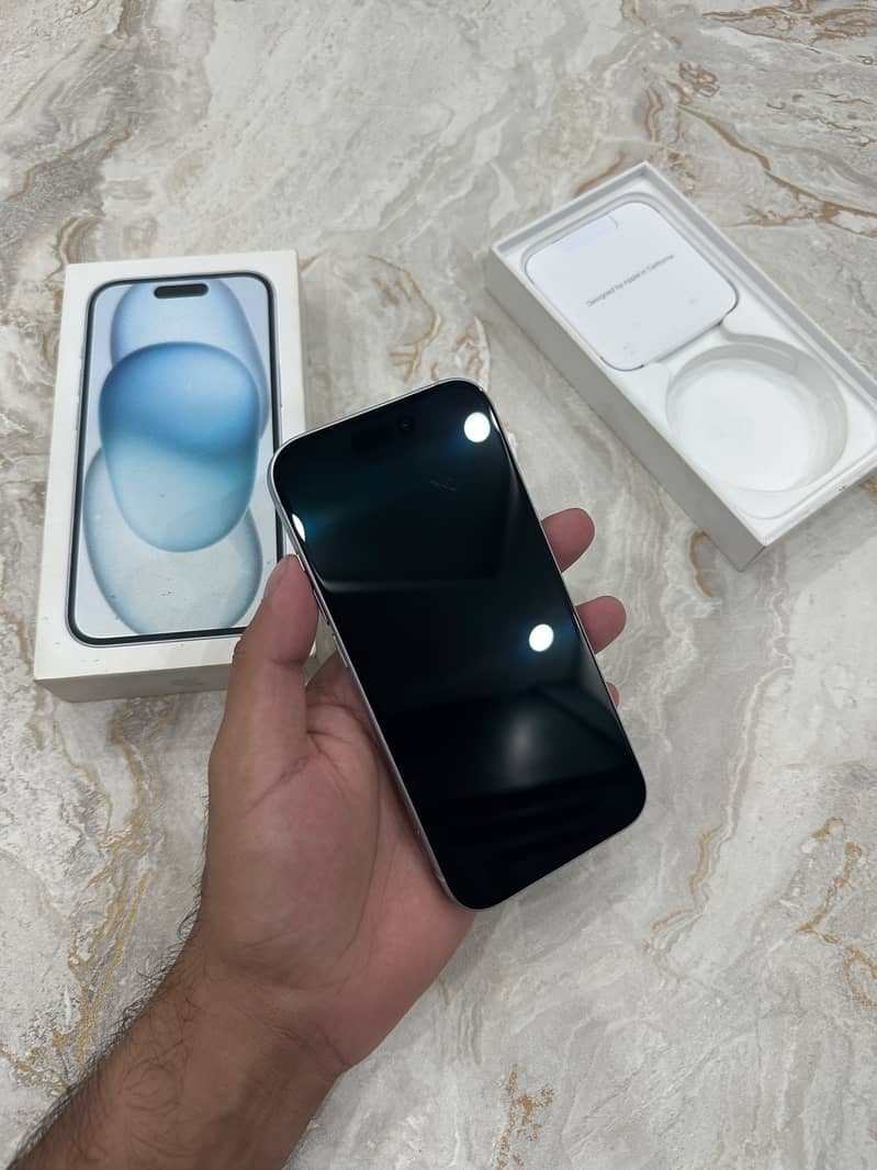 Apple iPhone 15 11