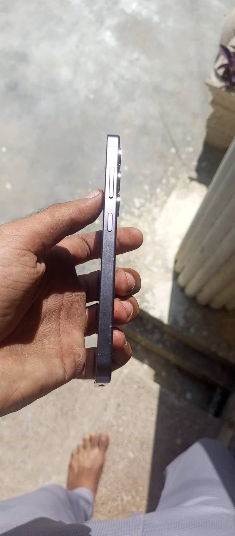 Samsung S24 6