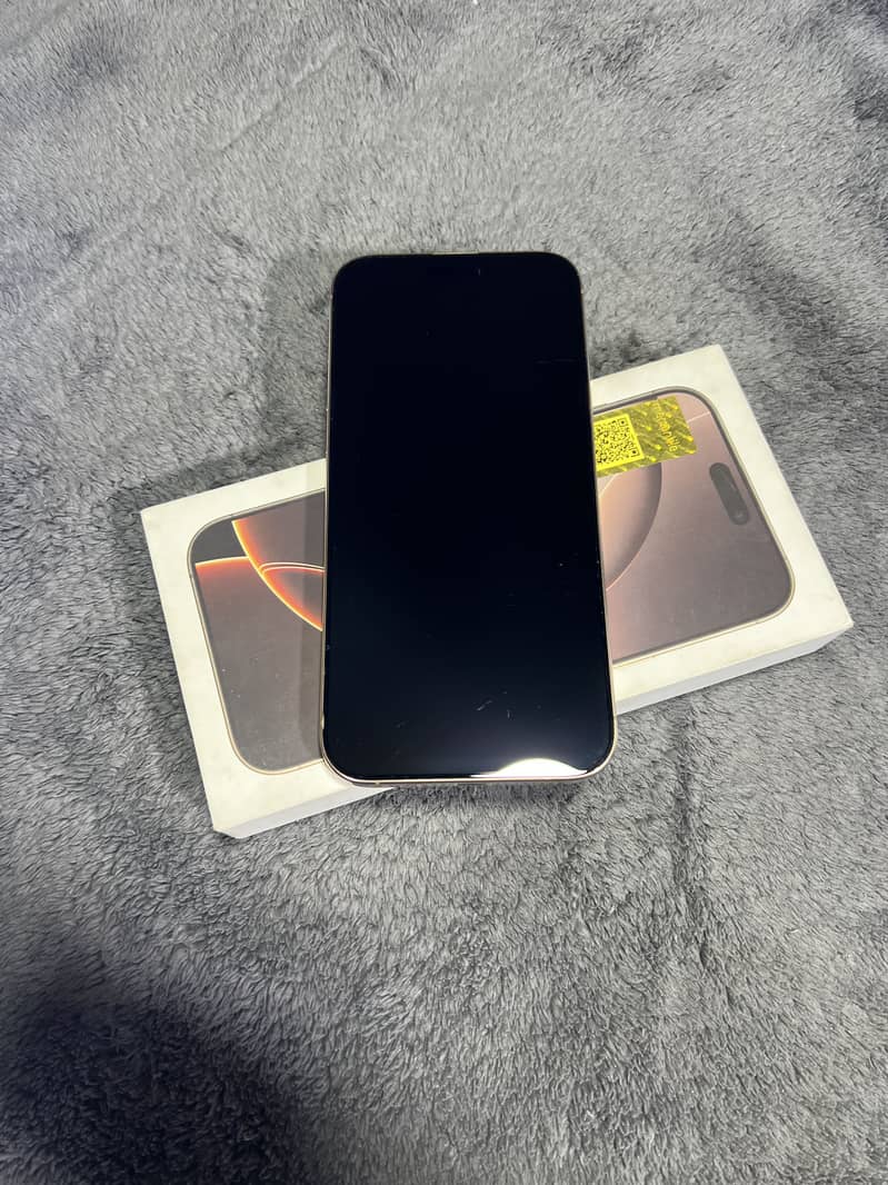 Apple iPhone 16 Pro Max 1