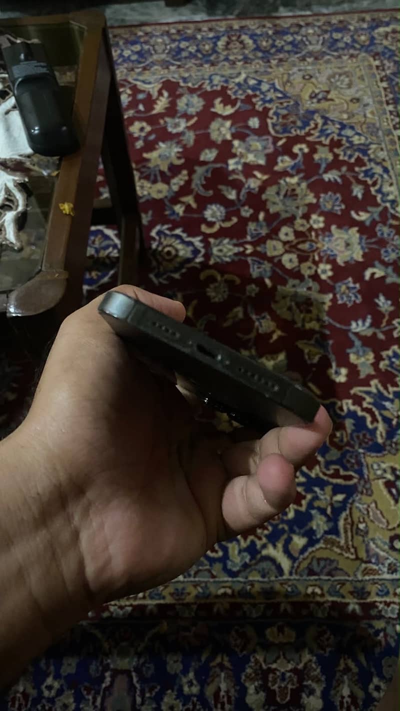 Apple iPhone 13 Pro Max 7