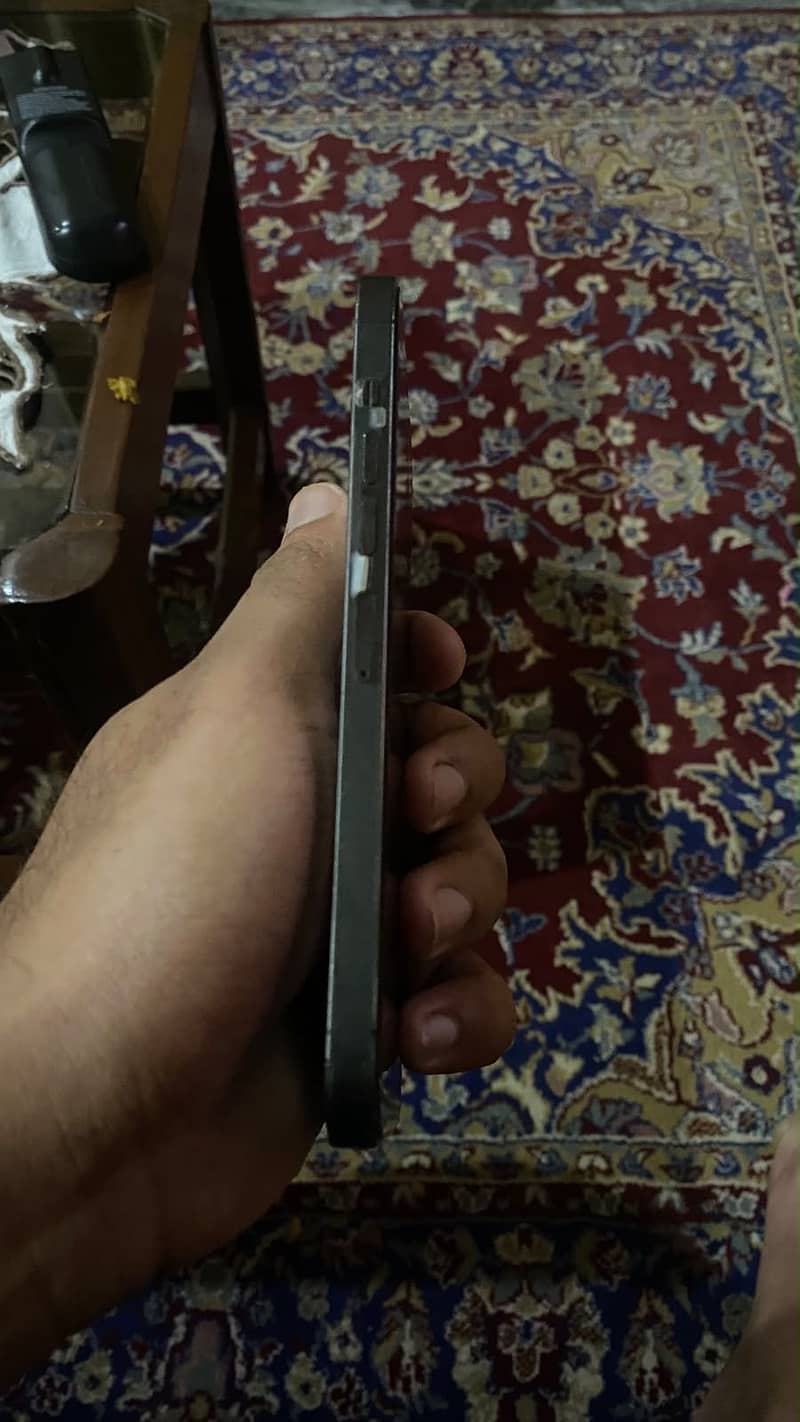 Apple iPhone 13 Pro Max 11