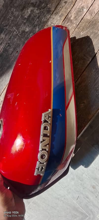 Honda 200 cc  engine came new and 125cc fule tank