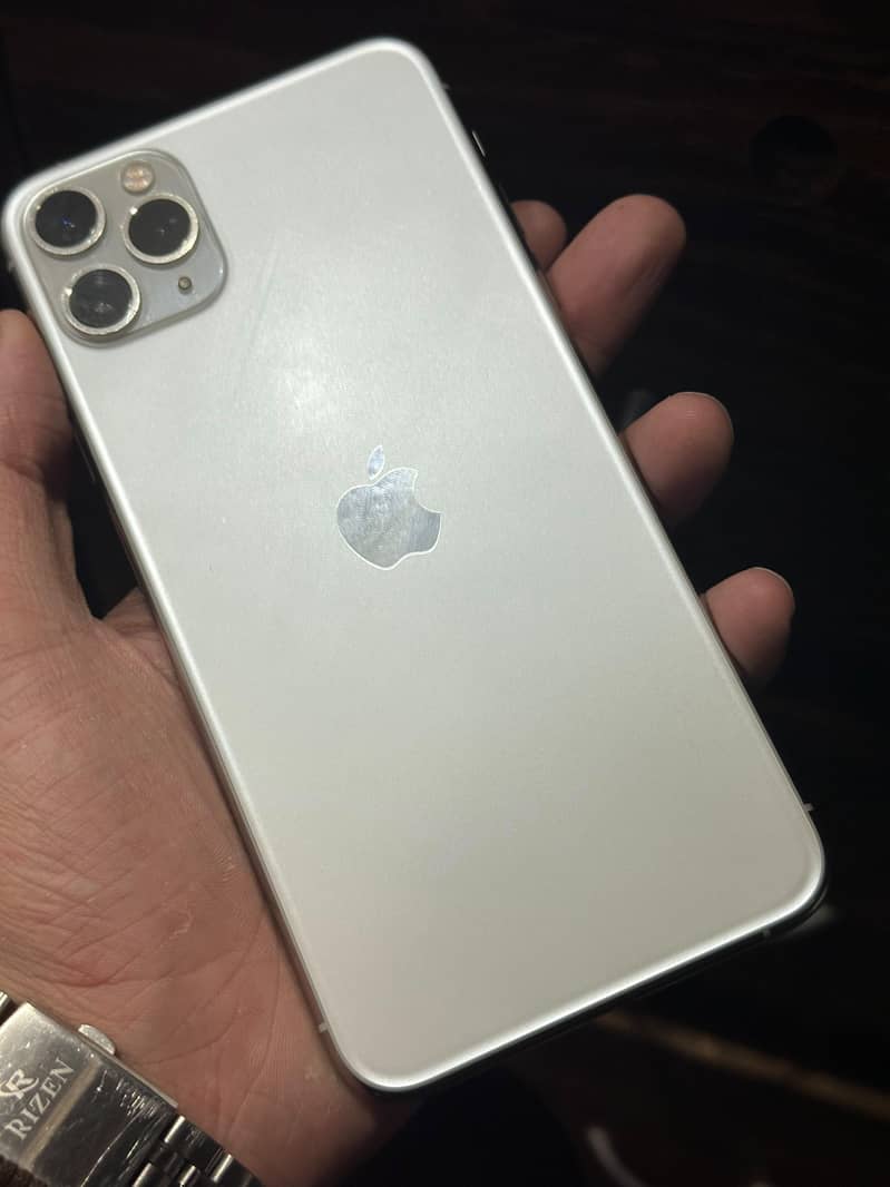 Apple iPhone 11 Pro Max 0