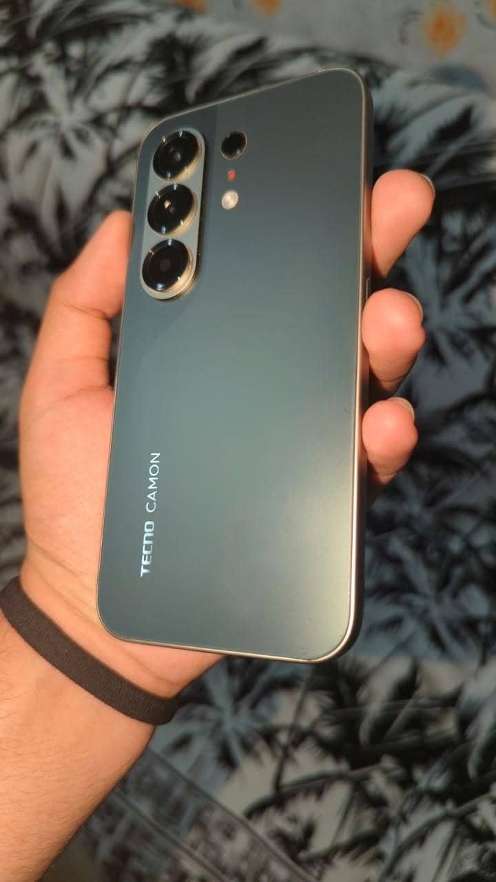 Tecno CAMON 11 Pro 0