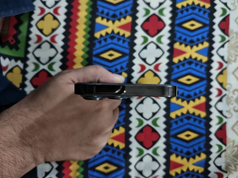 Apple iPhone 13 Pro 1