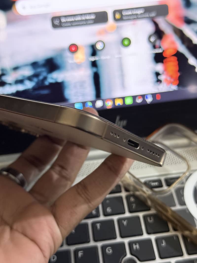Apple iPhone 16 Pro 5