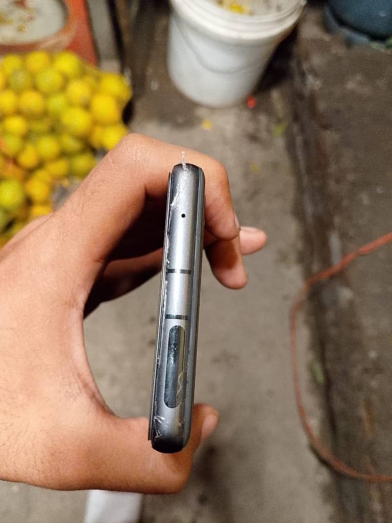 Google Pixel 7a 3