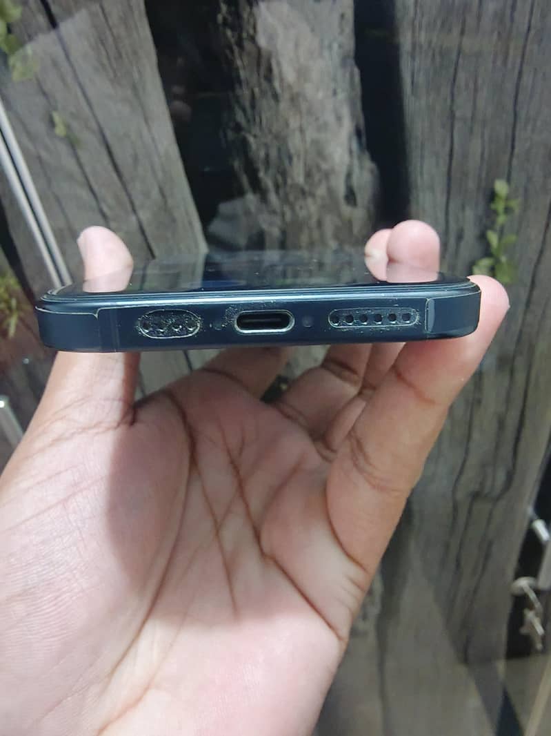 Apple iPhone 15 Pro Max 1