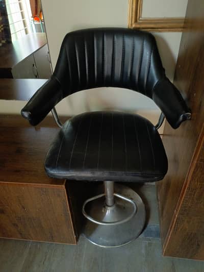 salon chair