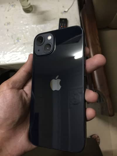 Apple iPhone 13