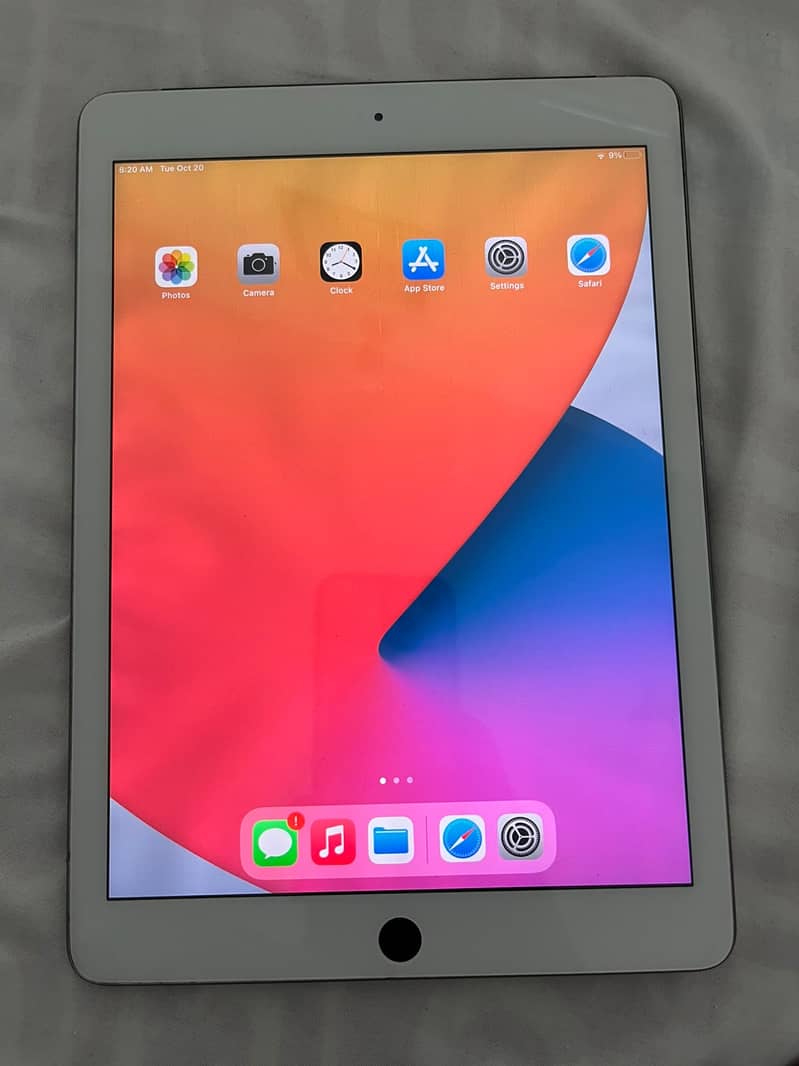 Apple Ipad 5th generation 0