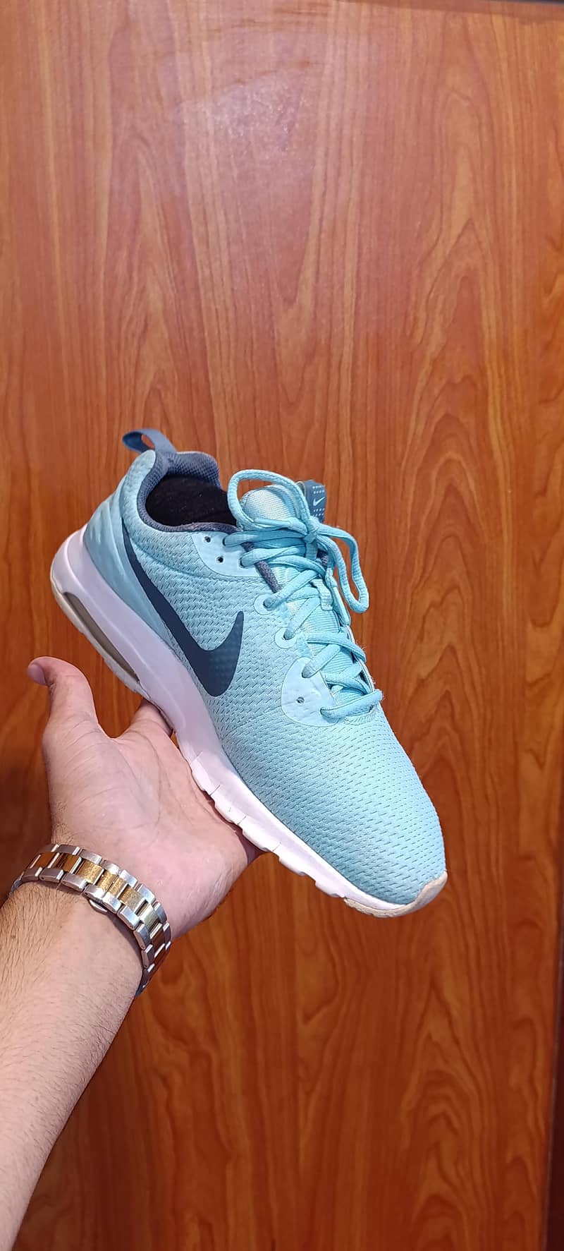 thrift Shoes 0