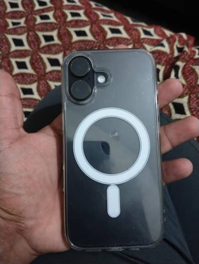 Apple iPhone 16