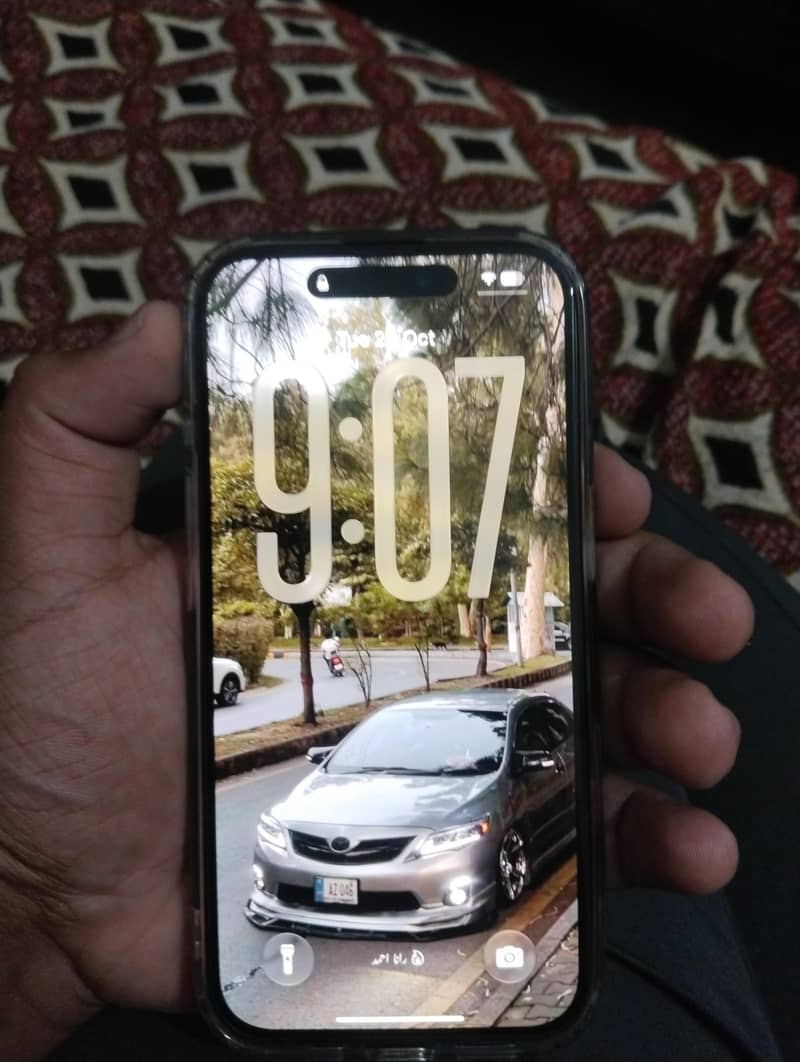 Apple iPhone 16 1