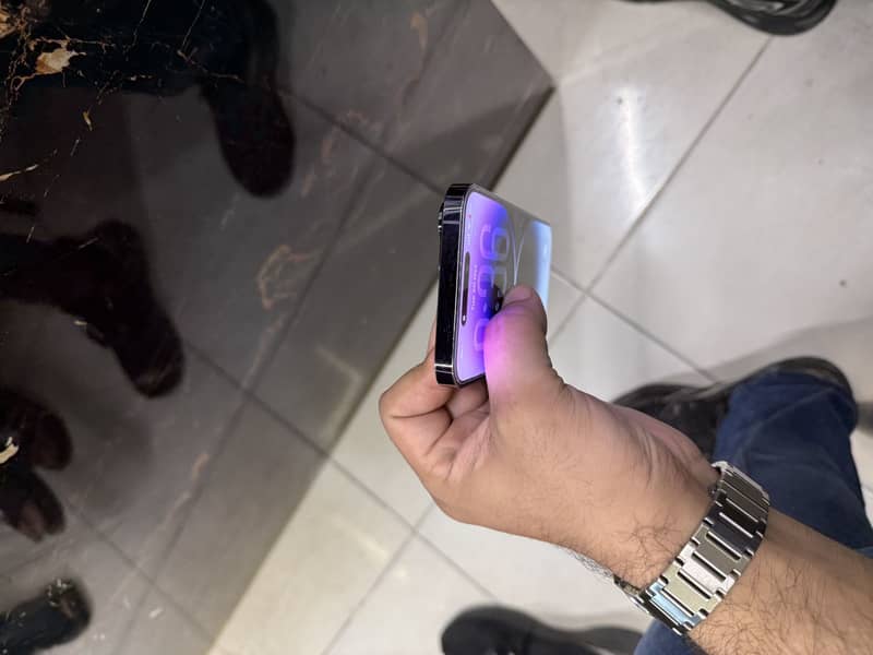 Apple iPhone 14 Pro Max 3