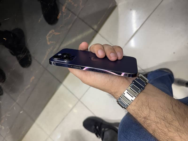Apple iPhone 14 Pro Max 4
