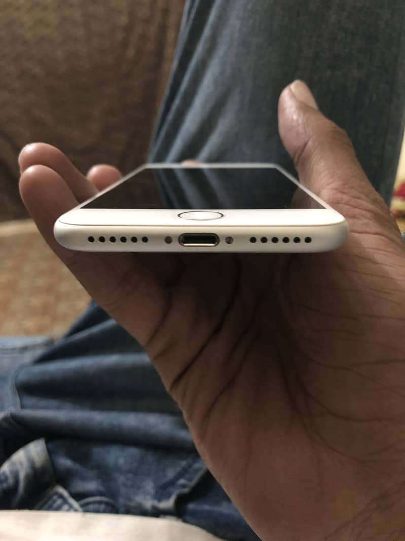 Apple iPhone 7 FU 1