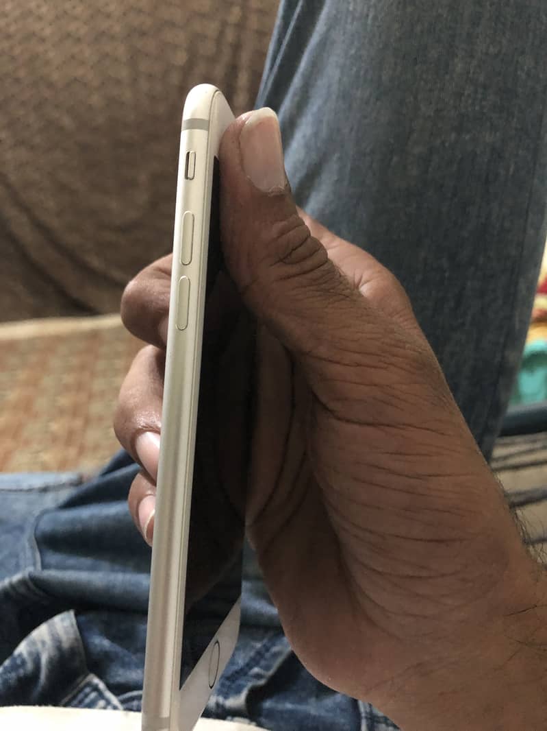 Apple iPhone 7 FU 3