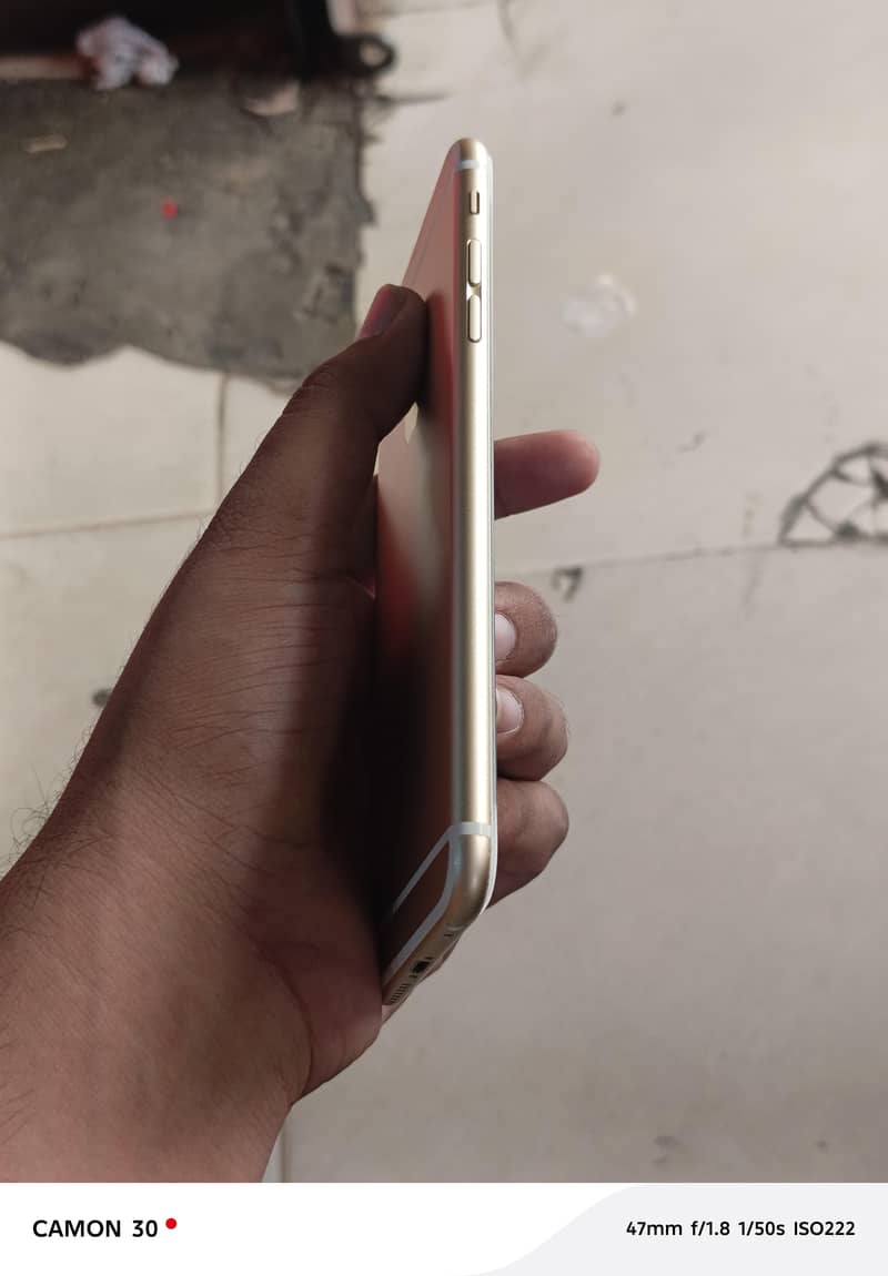 Apple iPhone 16 Plus 6