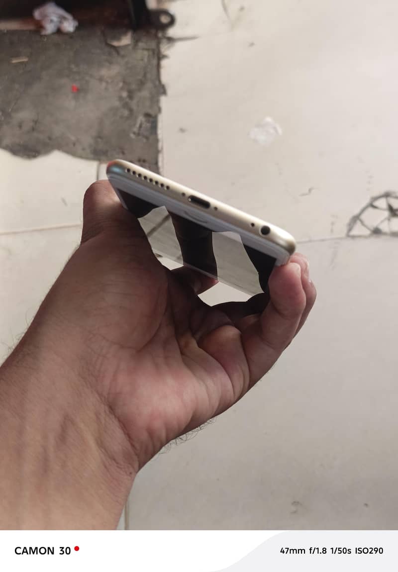 Apple iPhone 16 Plus 7