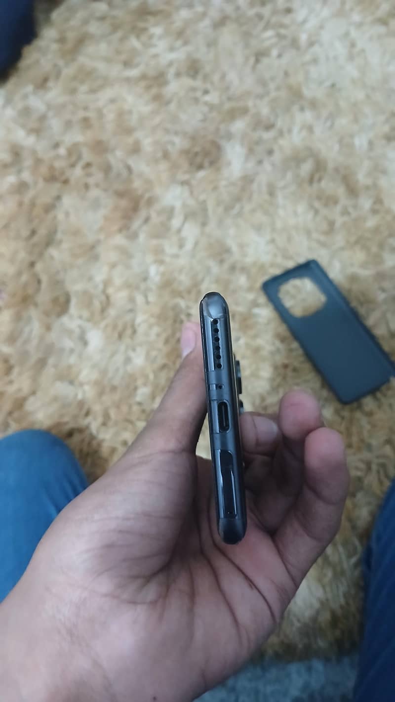 Xiaomi Redmi Note 14 Pro 0