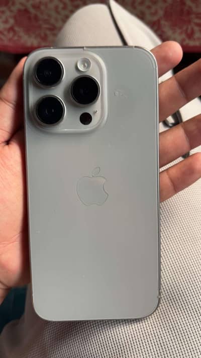 Apple iPhone 15 Pro