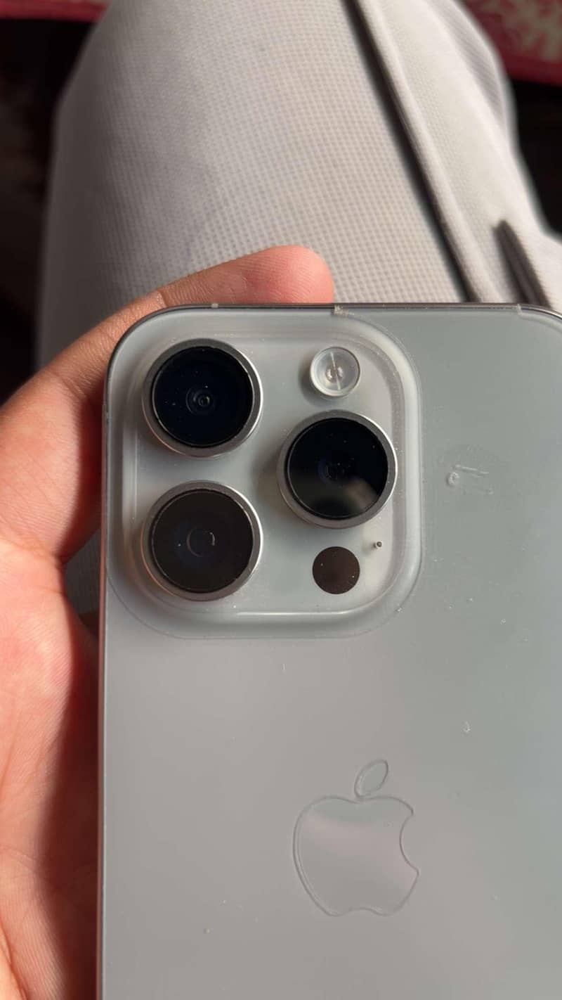 Apple iPhone 15 Pro 5