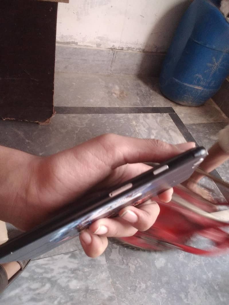 Apple iPhone 6 Plus 5