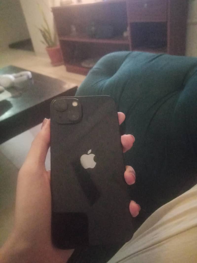 Apple iPhone 13 1