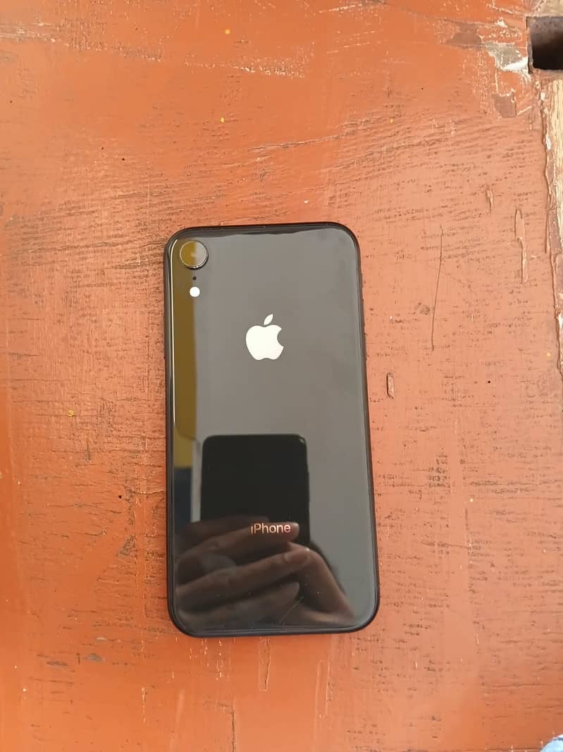 Apple iPhone XR 0