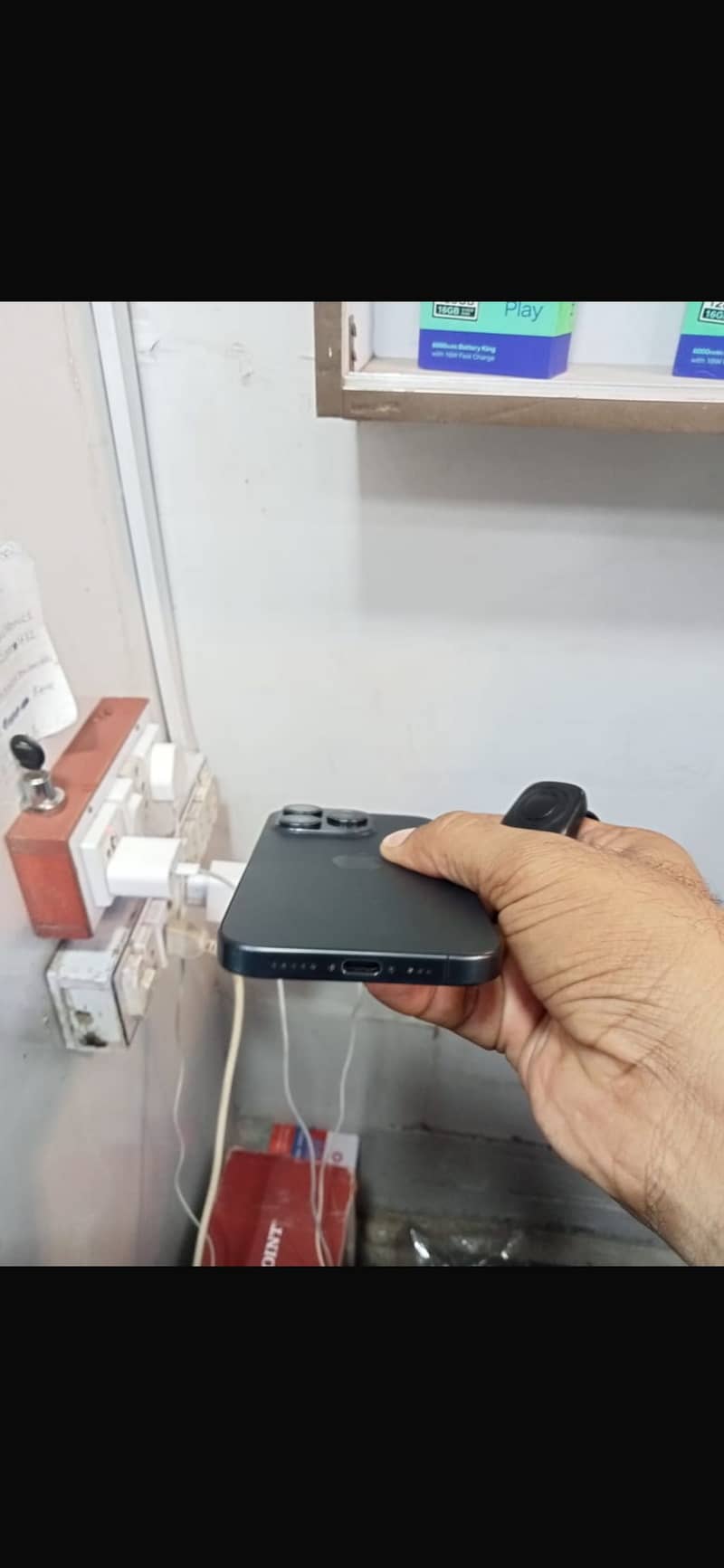 Apple iPhone 15 Pro 2