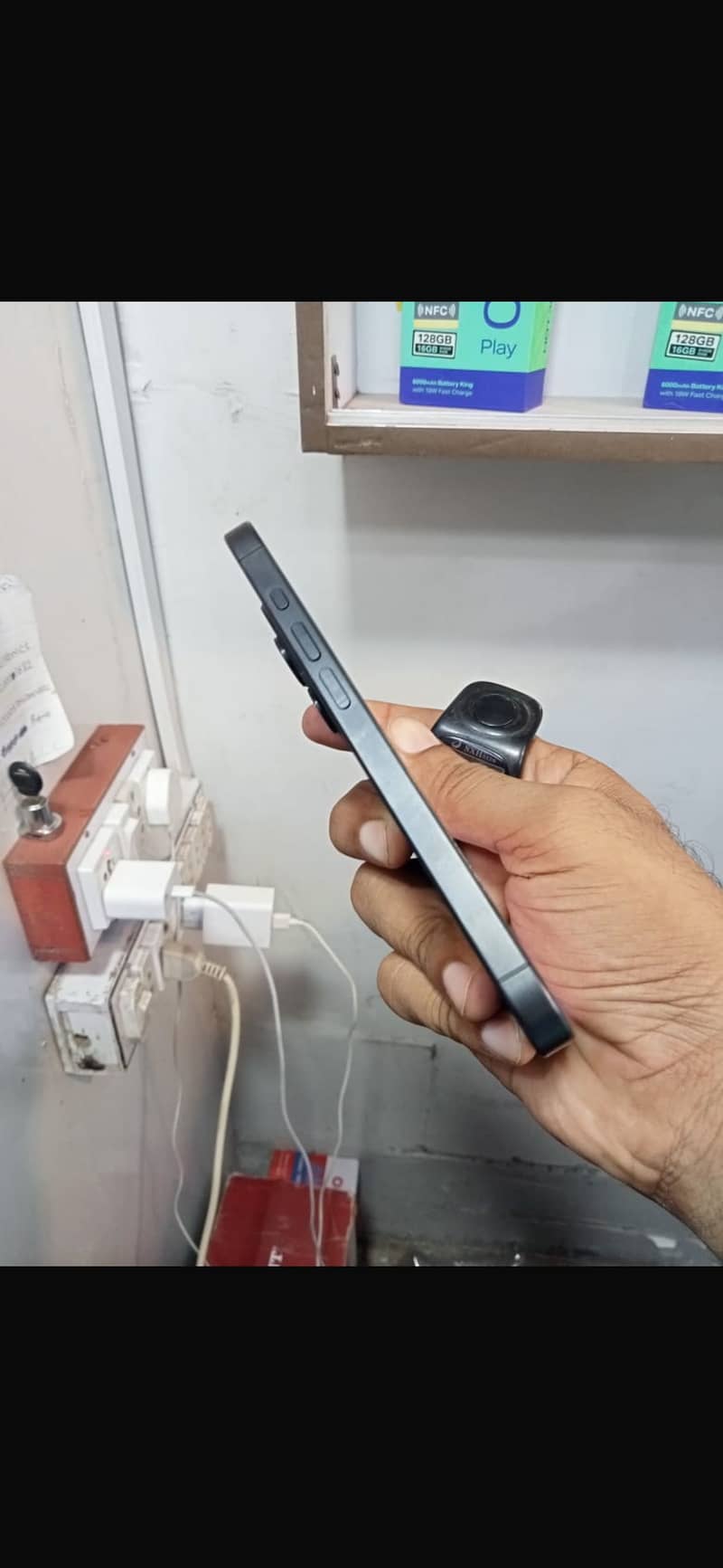 Apple iPhone 15 Pro 3