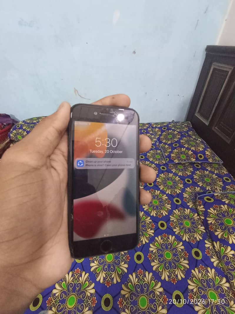 iPhone 7 nonpta 0