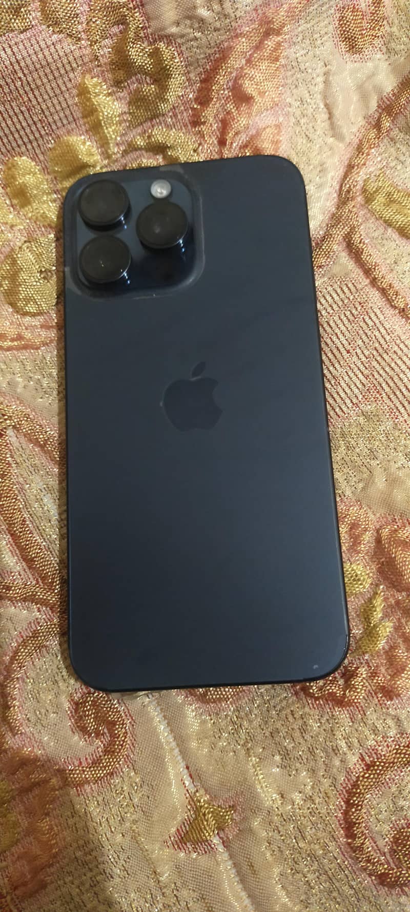 Apple iPhone 15 Pro Max 0