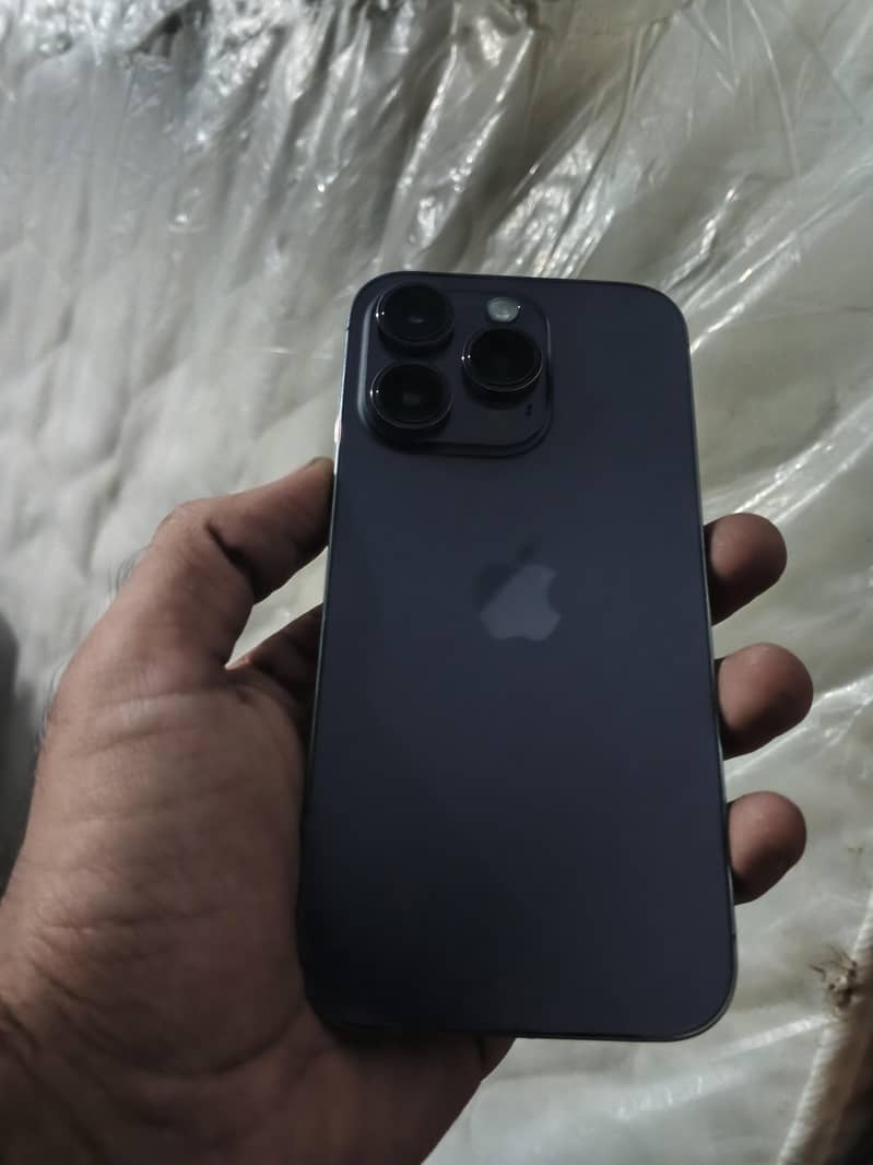 Apple iPhone 14 Pro 0