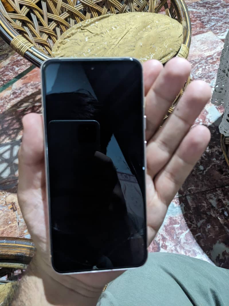 Google Pixel 8 1