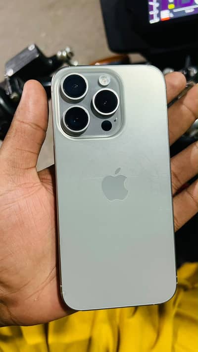 Apple iPhone 15 Pro