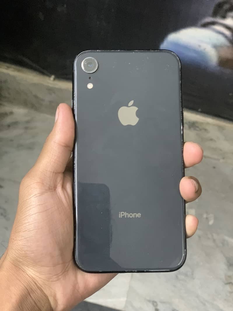 Apple iPhone XR 0