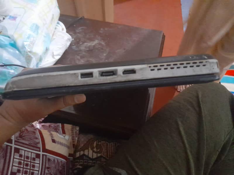 Dell Laptop 3