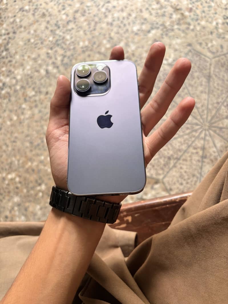 Apple iPhone 14 Pro 6