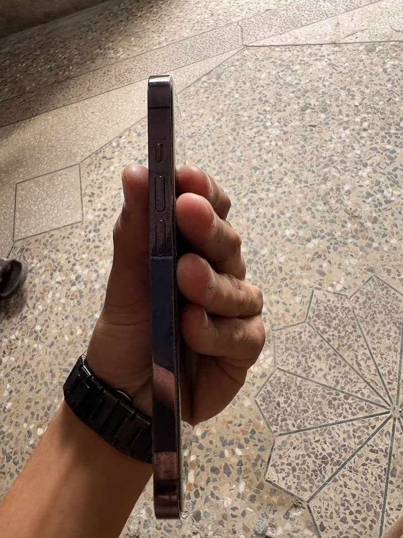 Apple iPhone 14 Pro 7
