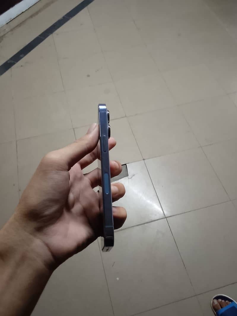 Apple iPhone 13 Pro 6
