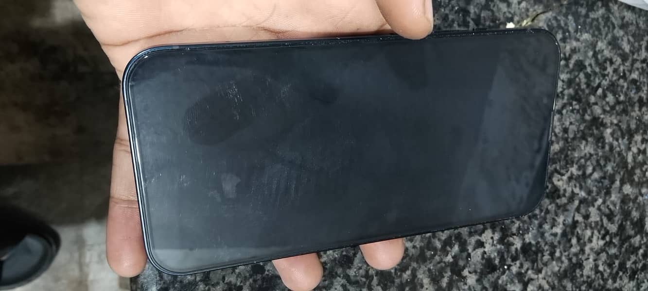 Apple iPhone 13 6