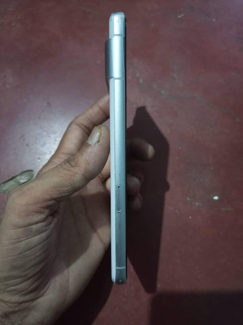 Google Pixel 7 4