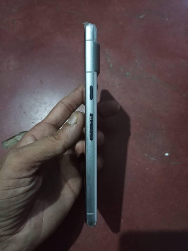 Google Pixel 7 5
